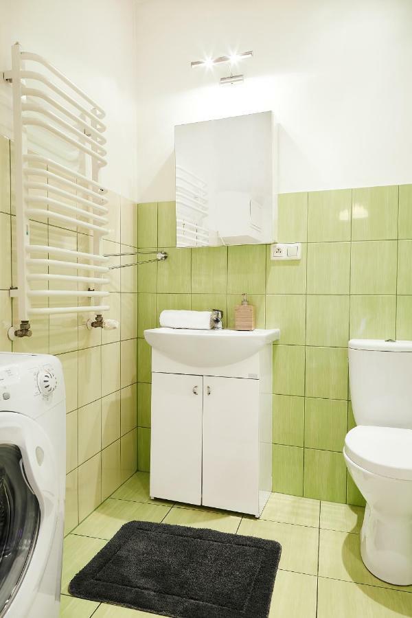 Green Yard Apartment Krowoderska Street كراكوفيا المظهر الخارجي الصورة