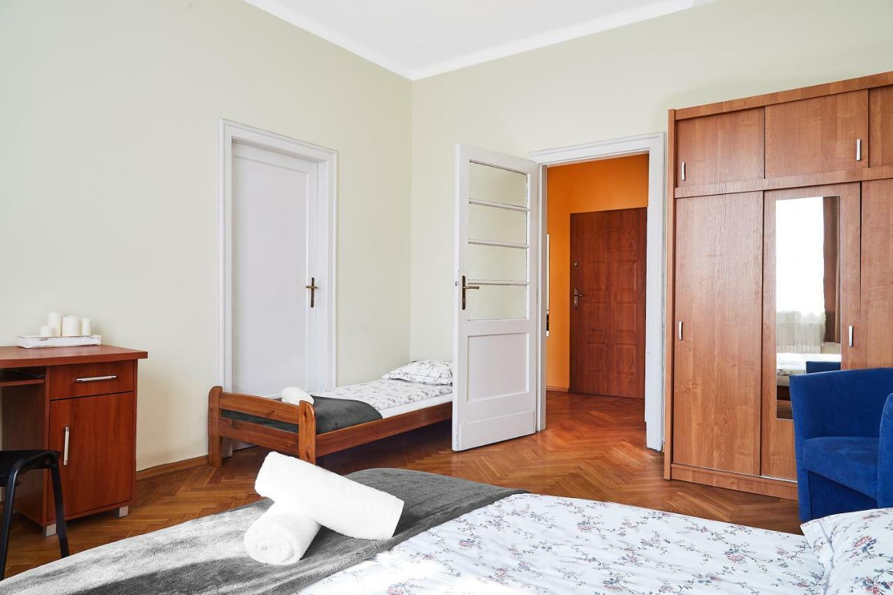 Green Yard Apartment Krowoderska Street كراكوفيا المظهر الخارجي الصورة