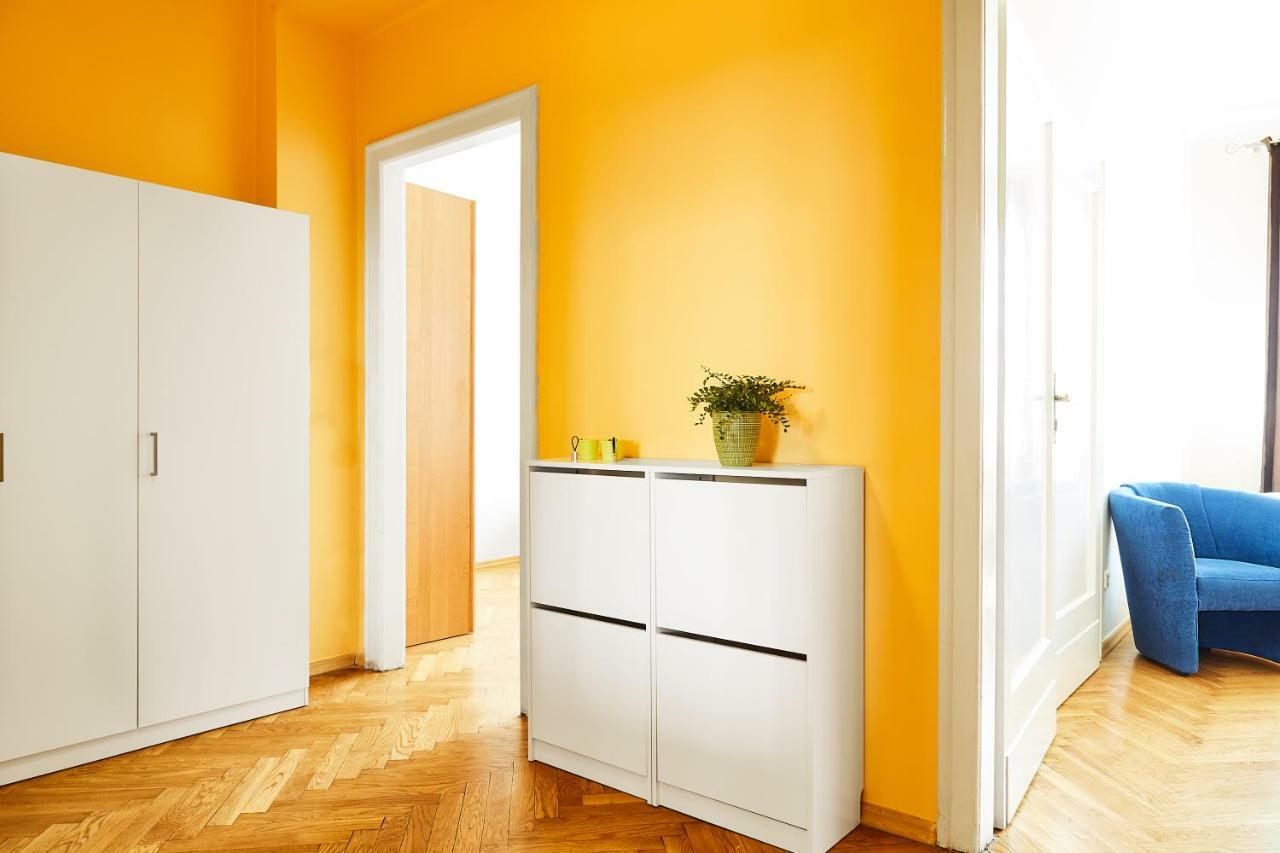 Green Yard Apartment Krowoderska Street كراكوفيا المظهر الخارجي الصورة